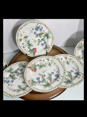 Vintage set of 6 salad plates Country Fruit Collection Avon 8” Glossy finish